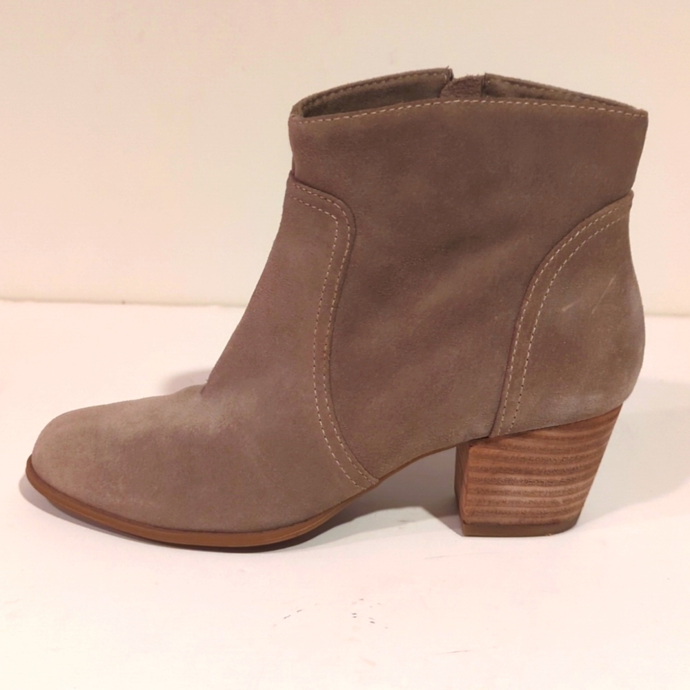 Sole Society Suede So-Roma Taupe Ankle Boot Size 7